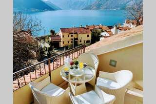 Апартаменты Luxury stone house amazing view Доброта Апартаменты с 3 спальнями-1