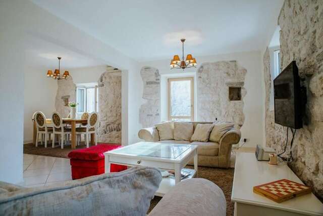 Апартаменты Luxury stone house amazing view Доброта-58